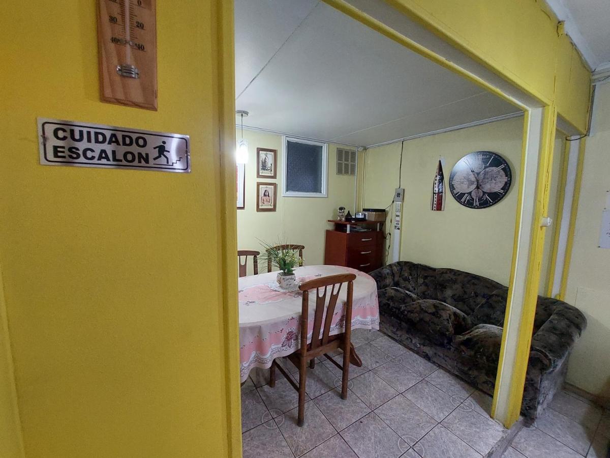 Hospedaje Familiar Punta Arenas Eksteriør billede