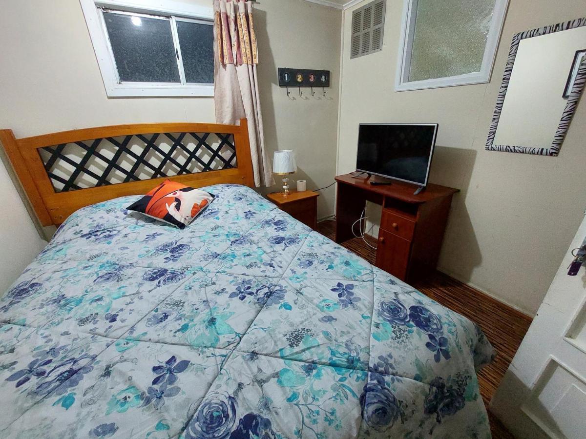 Hospedaje Familiar Punta Arenas Eksteriør billede