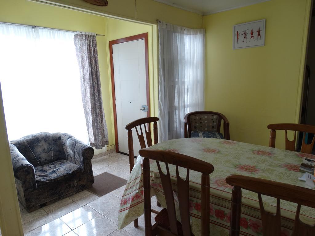Hospedaje Familiar Punta Arenas Eksteriør billede
